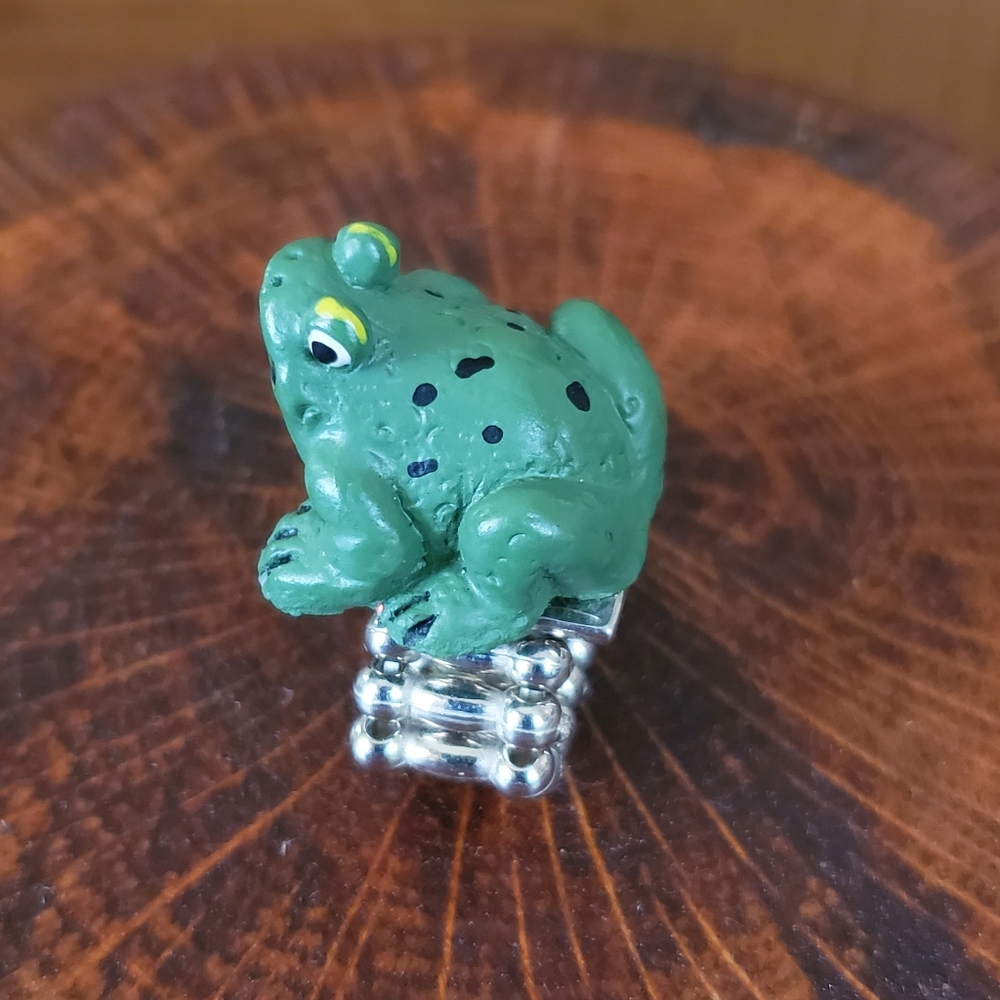 Little Frog Fashion Ring. New. - Picture 3 of 3